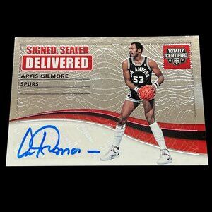 Artis Gilmore 2016-17 Totally Certified Auto Signed- Sealed Delivered Insert Red